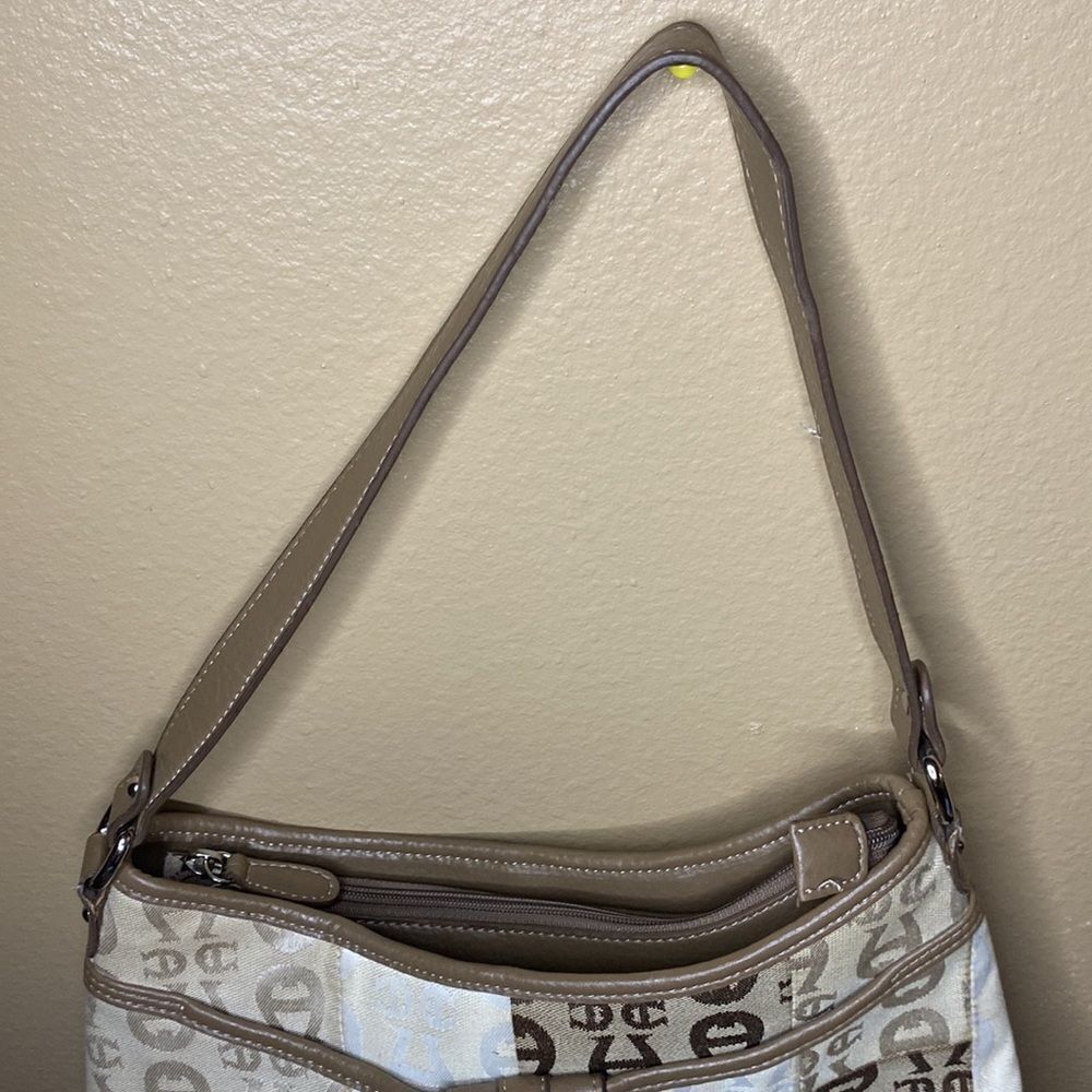 Etienn Aigner Shoulder Bag - Picture 3 of 11
